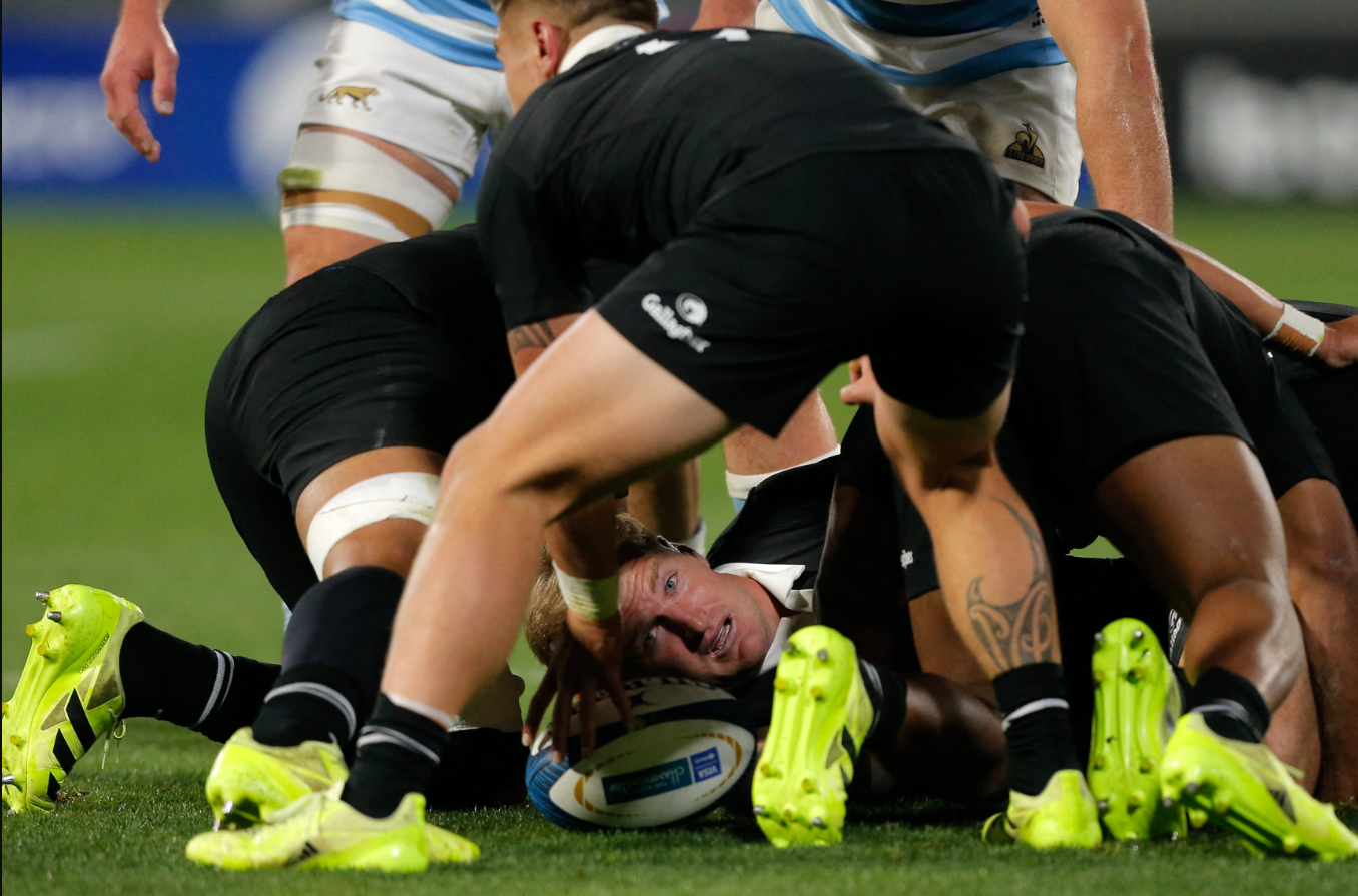 All Blacks beat Pumas