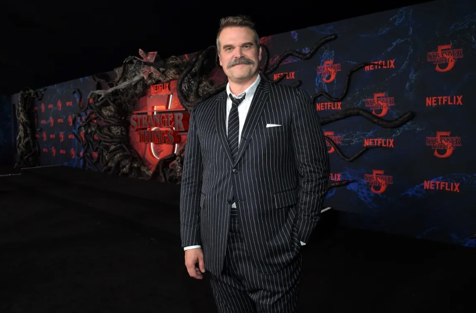 David Harbour gray hair