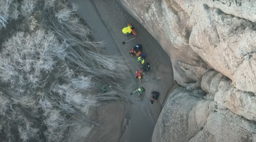 quicksand rescue moment
