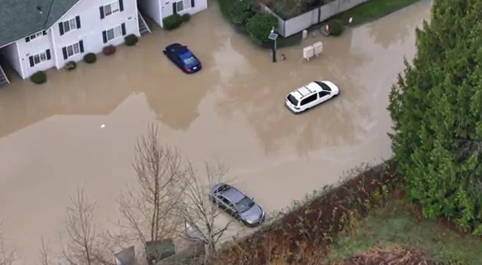 Washington state flooding damage
